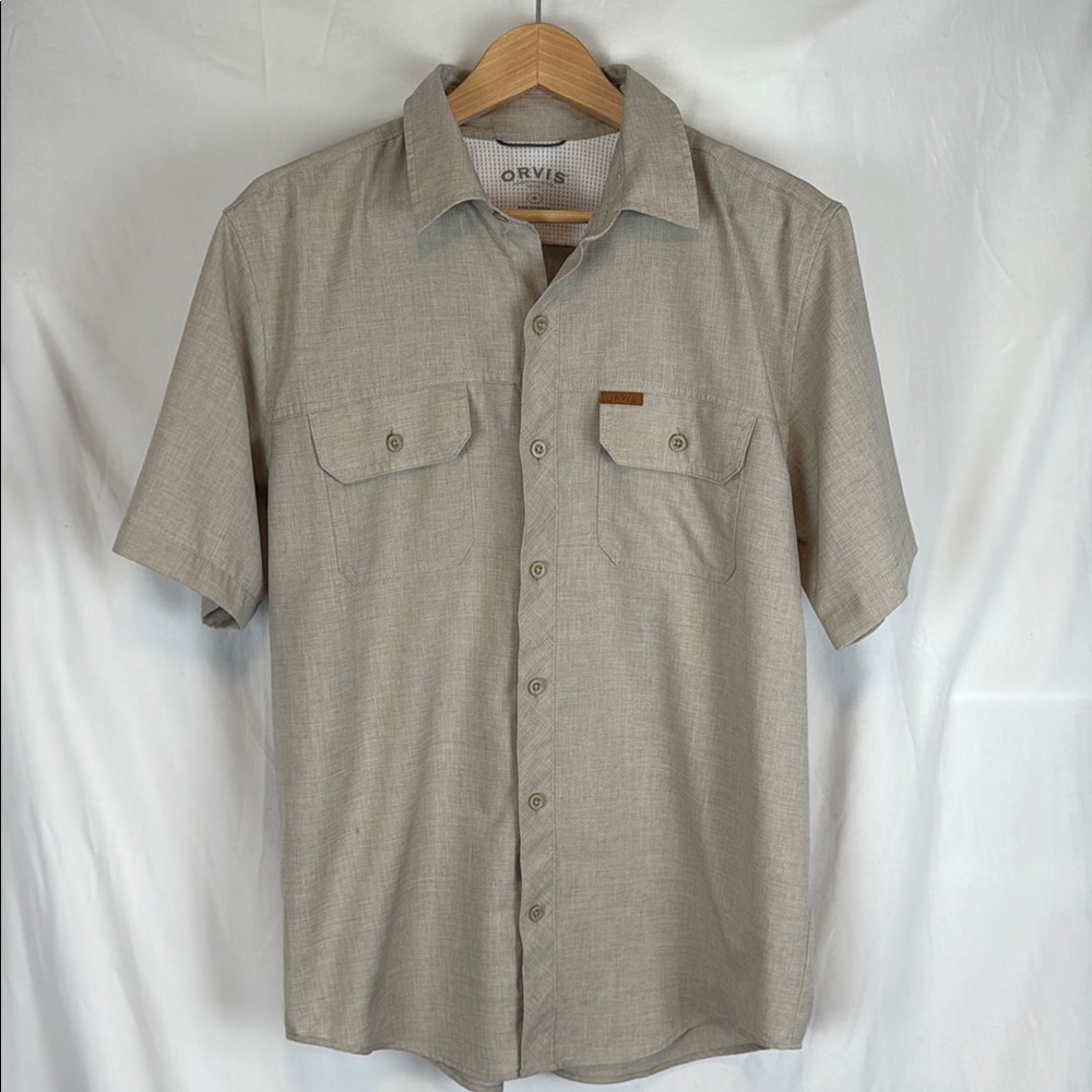 Men's Orvis Tan Casual Button Down Collared Shirt with Short Sleeves Medium